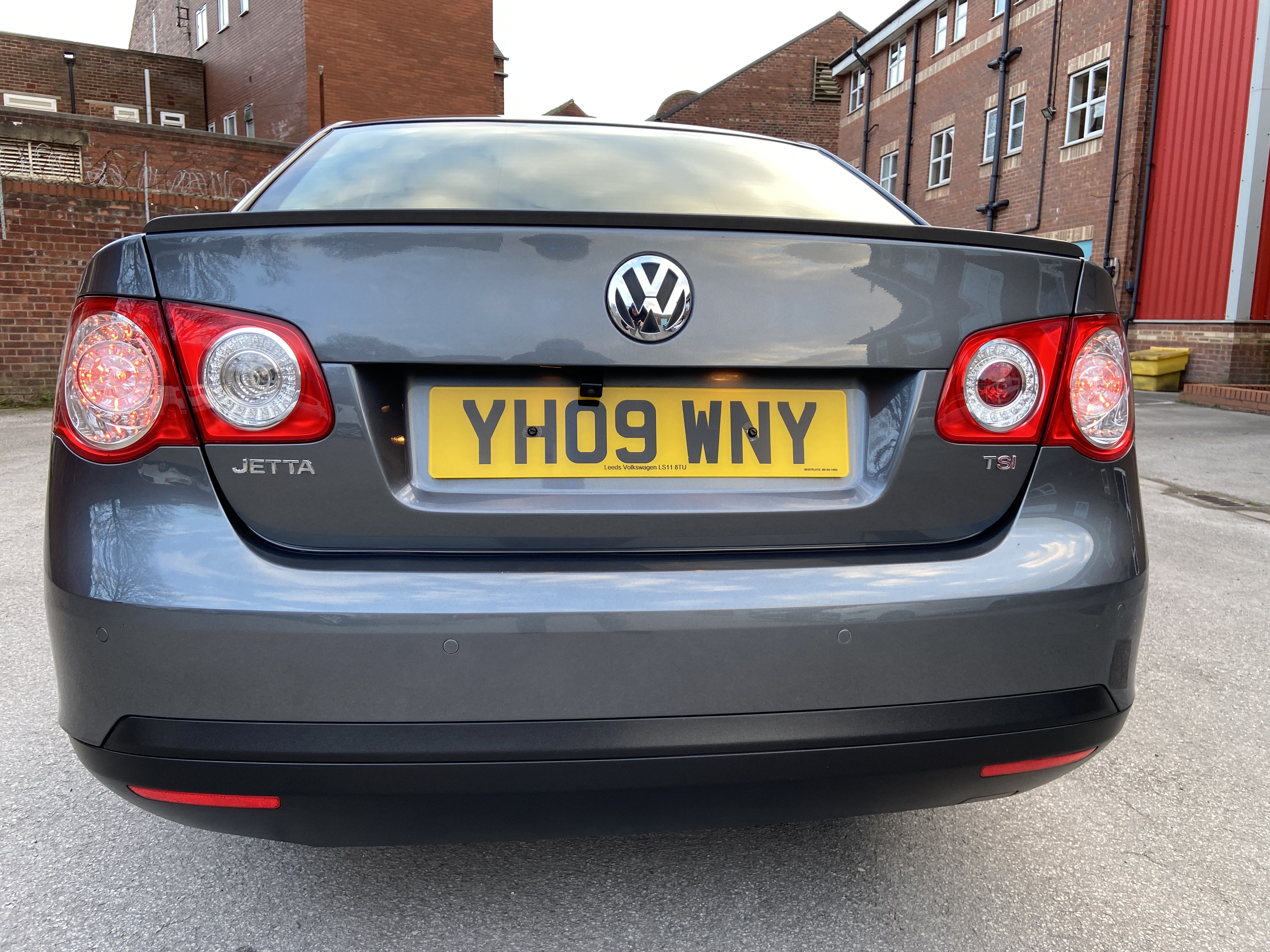 additional car image