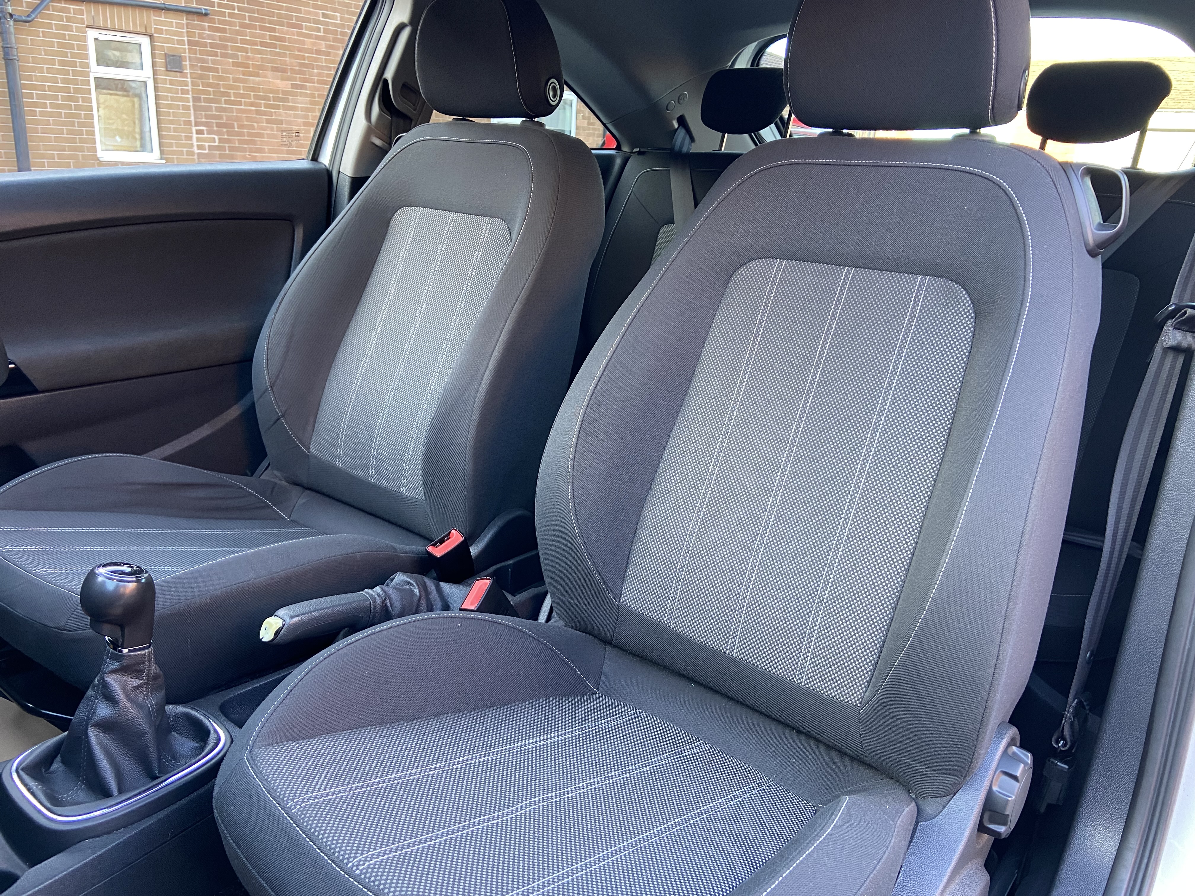 additional car image