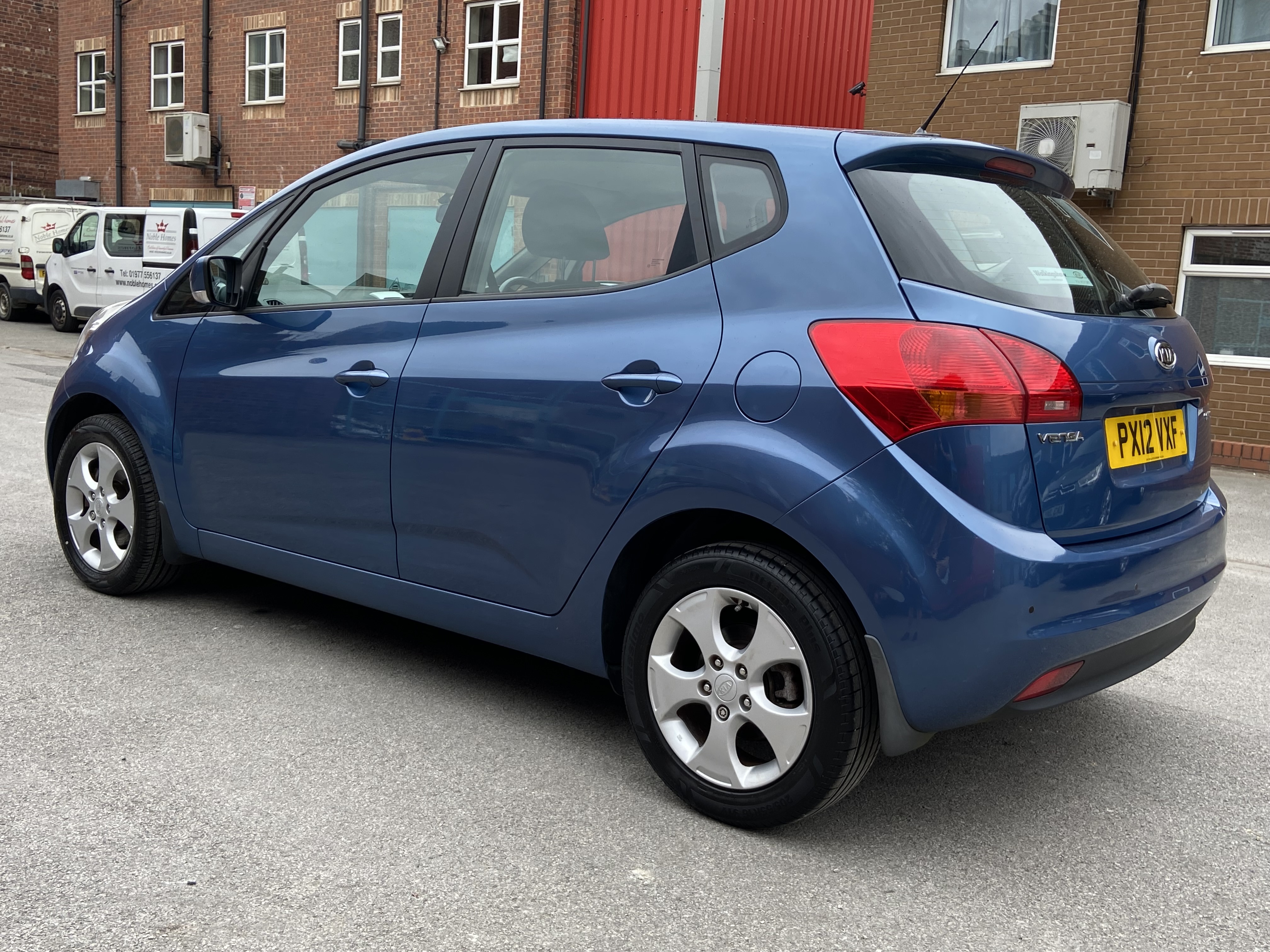 additional car image