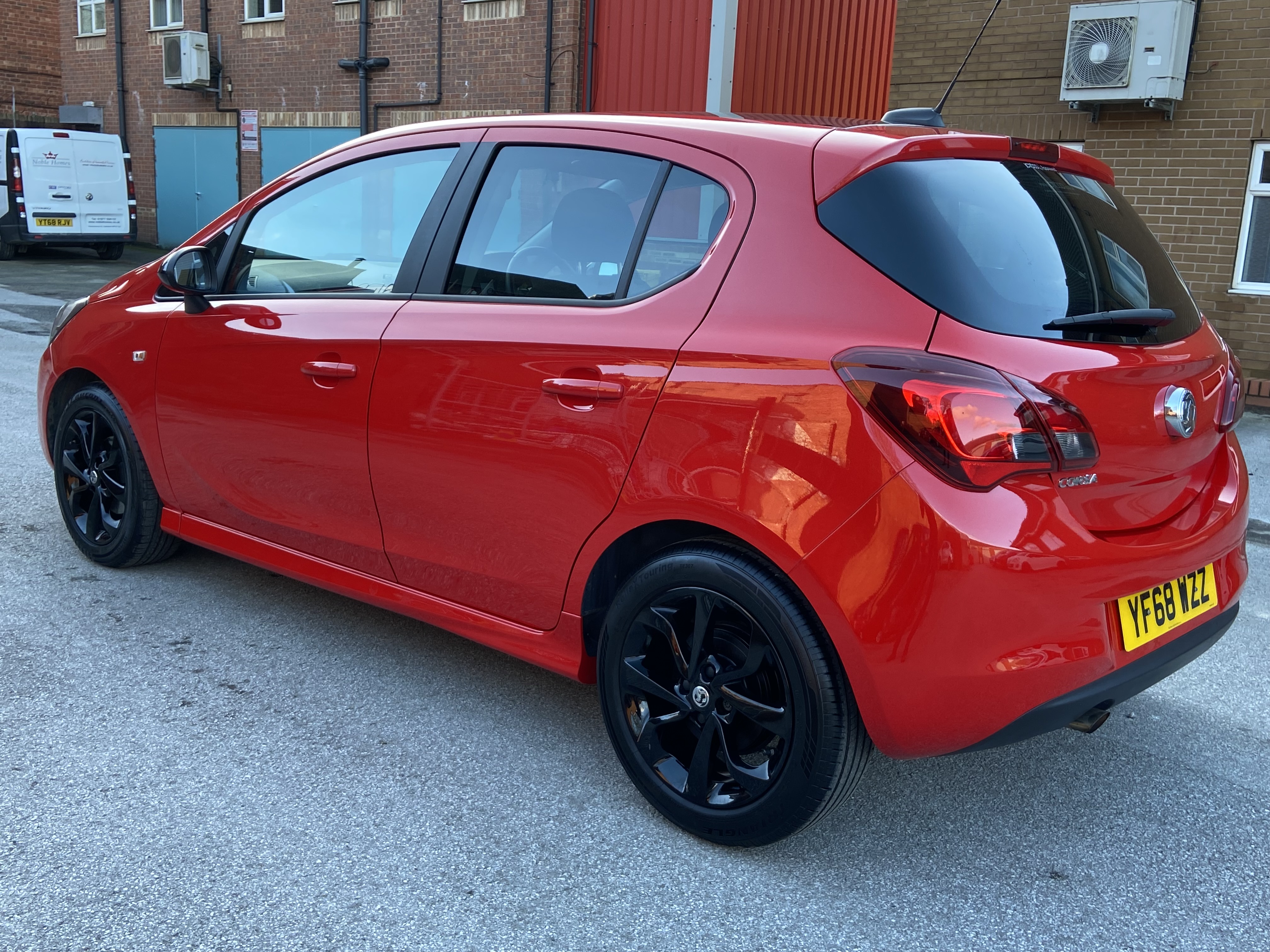 additional car image