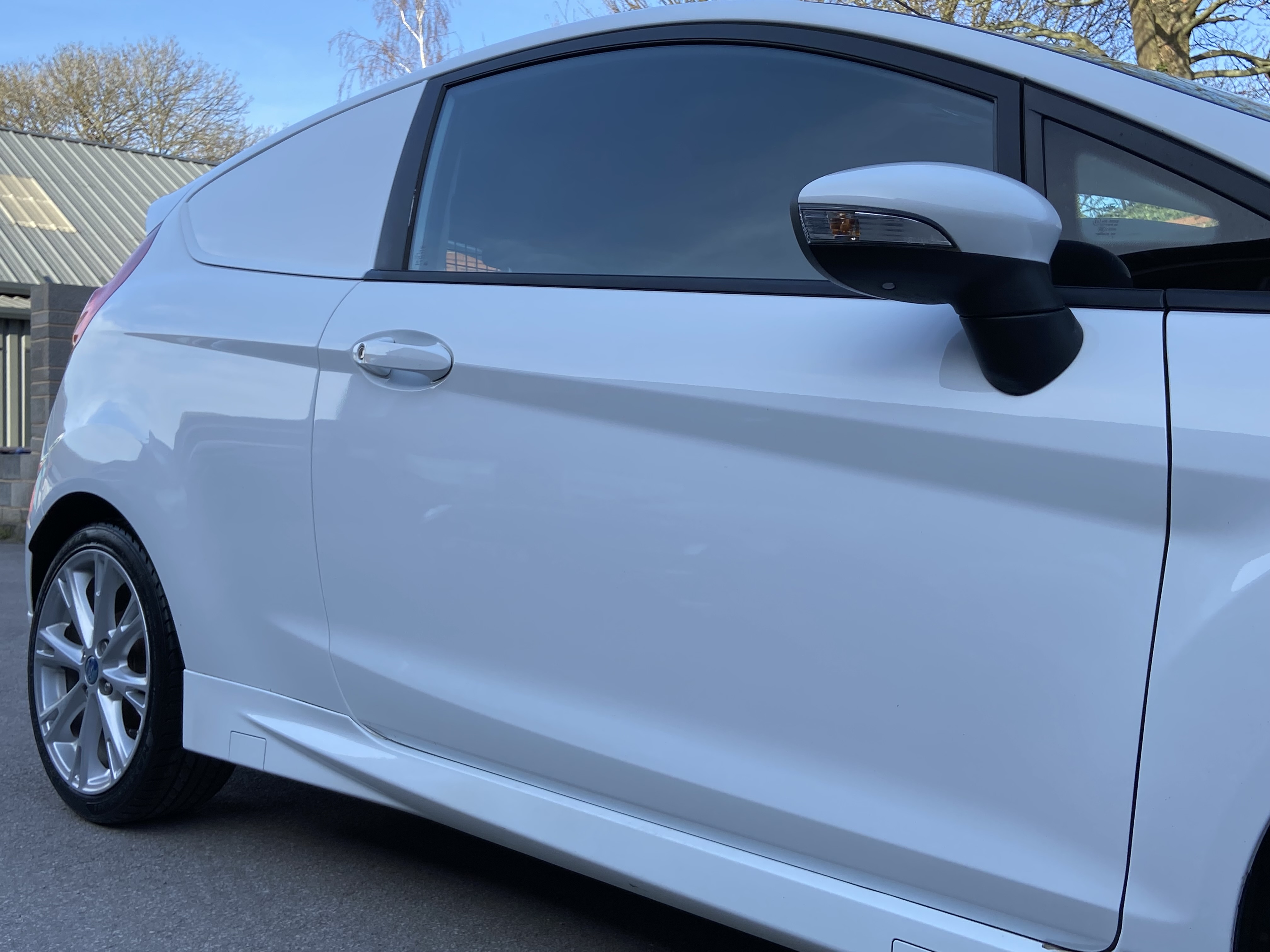 additional car image