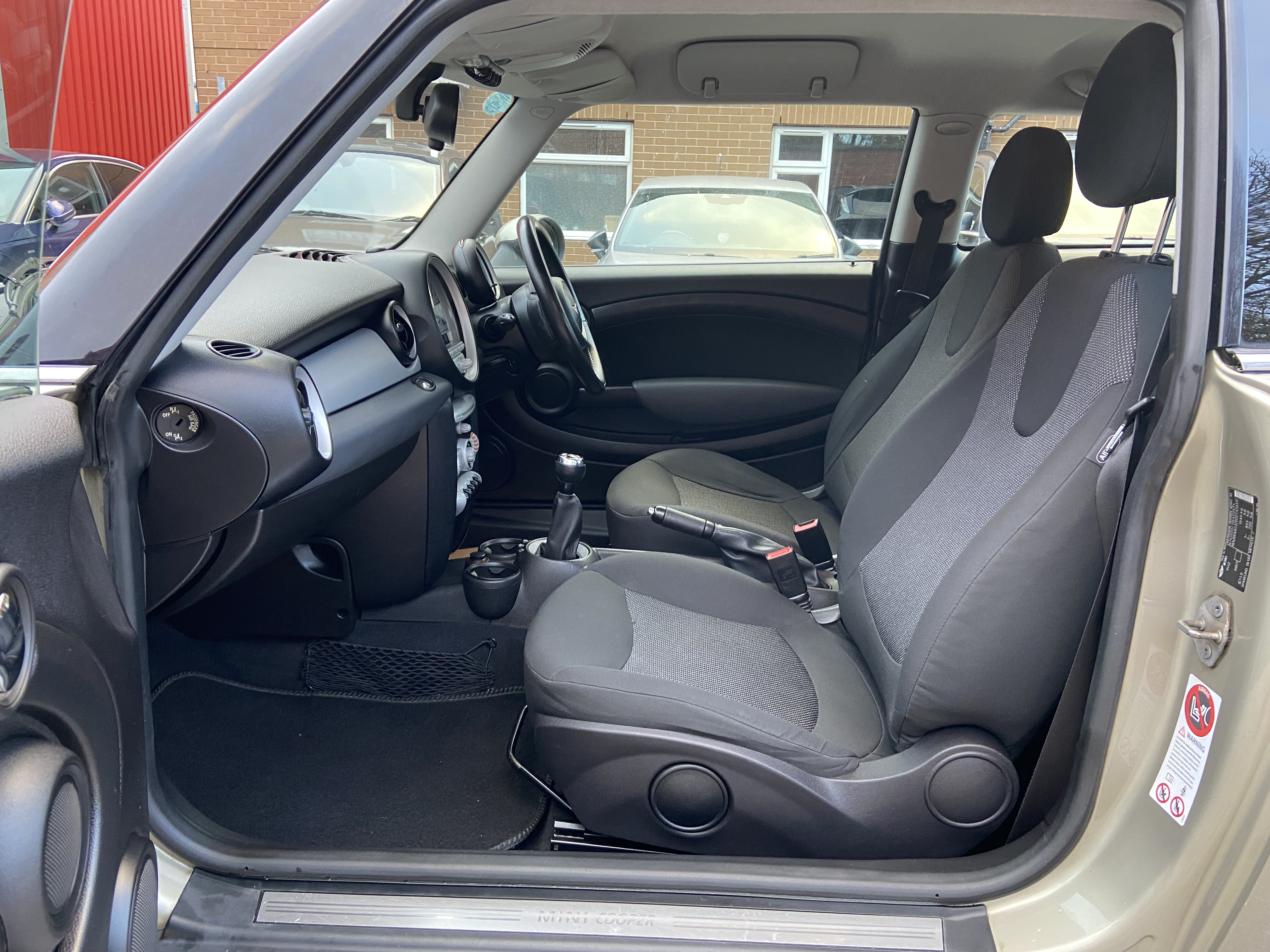 additional car image