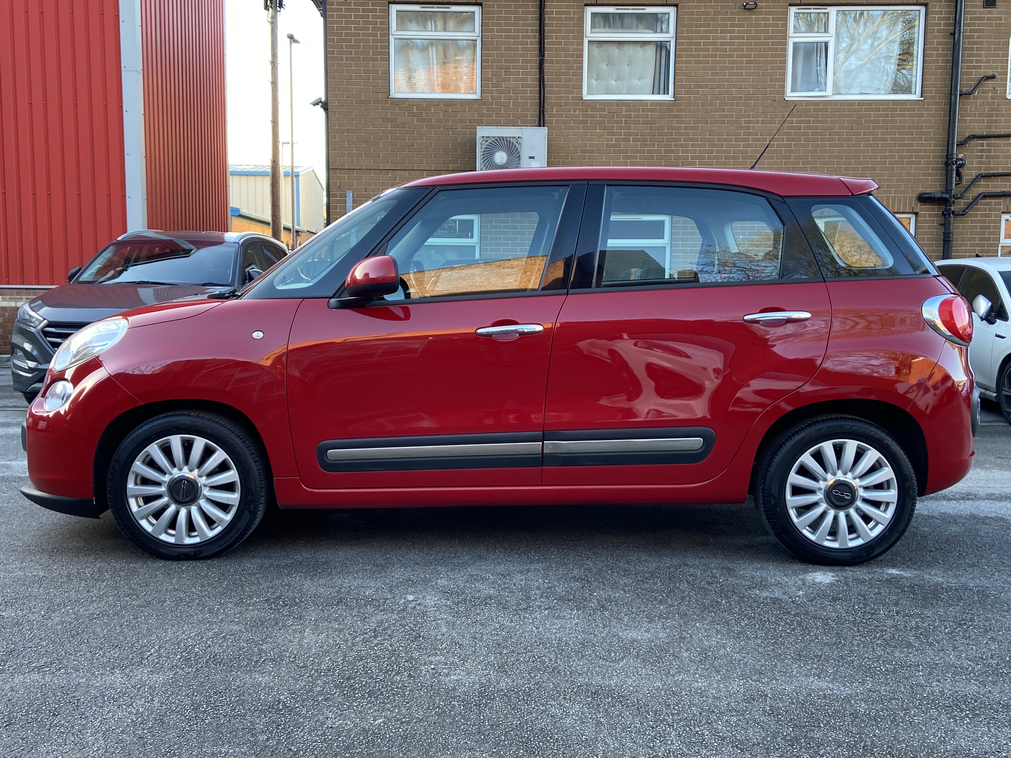 additional car image