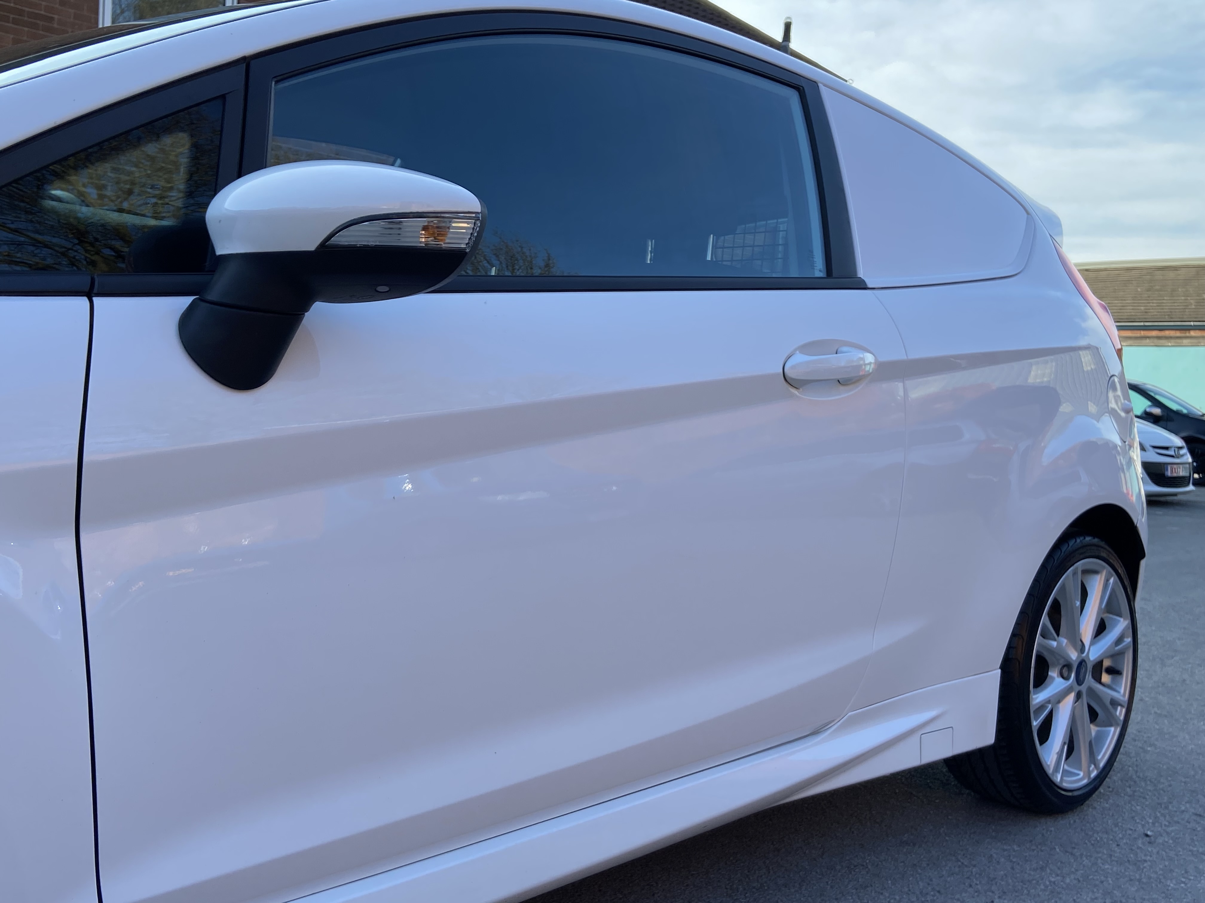 additional car image