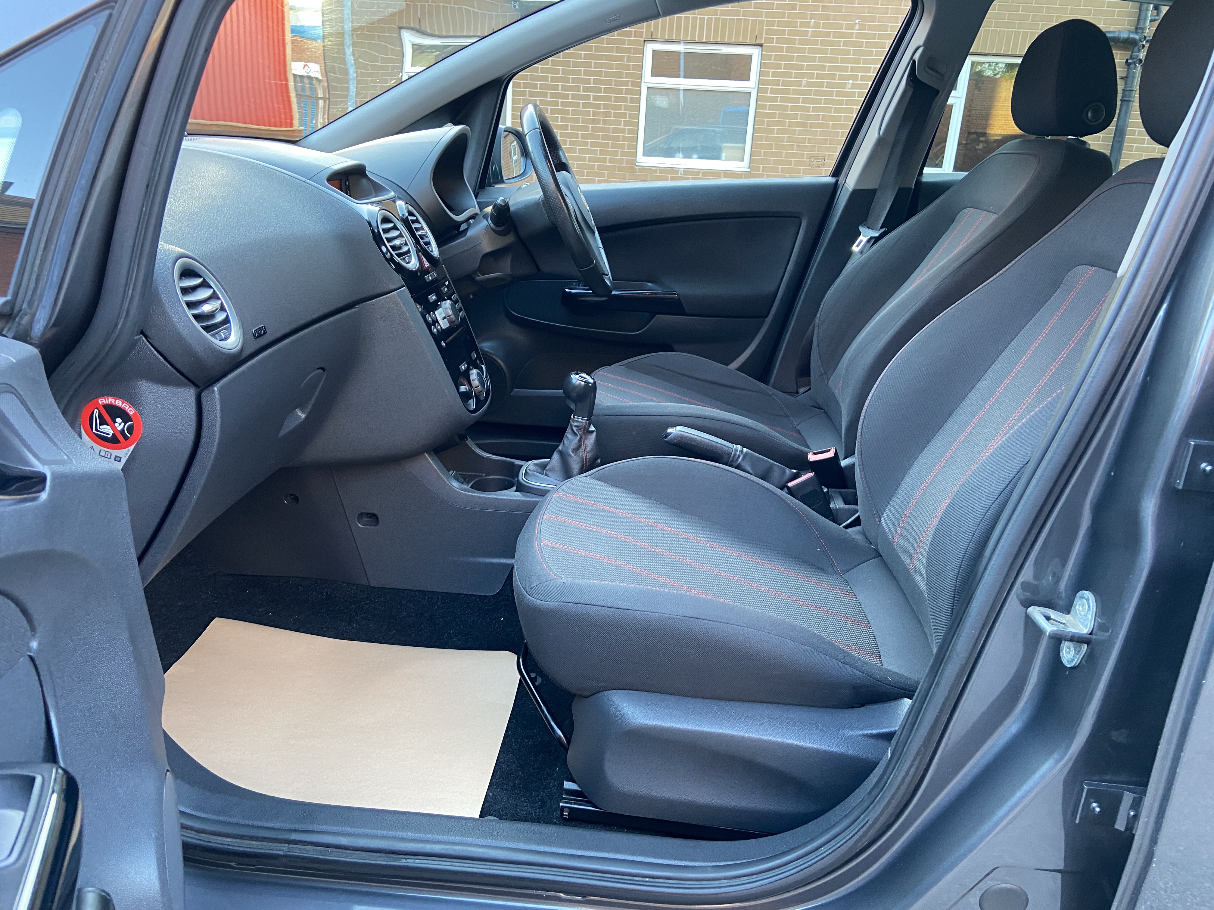 additional car image