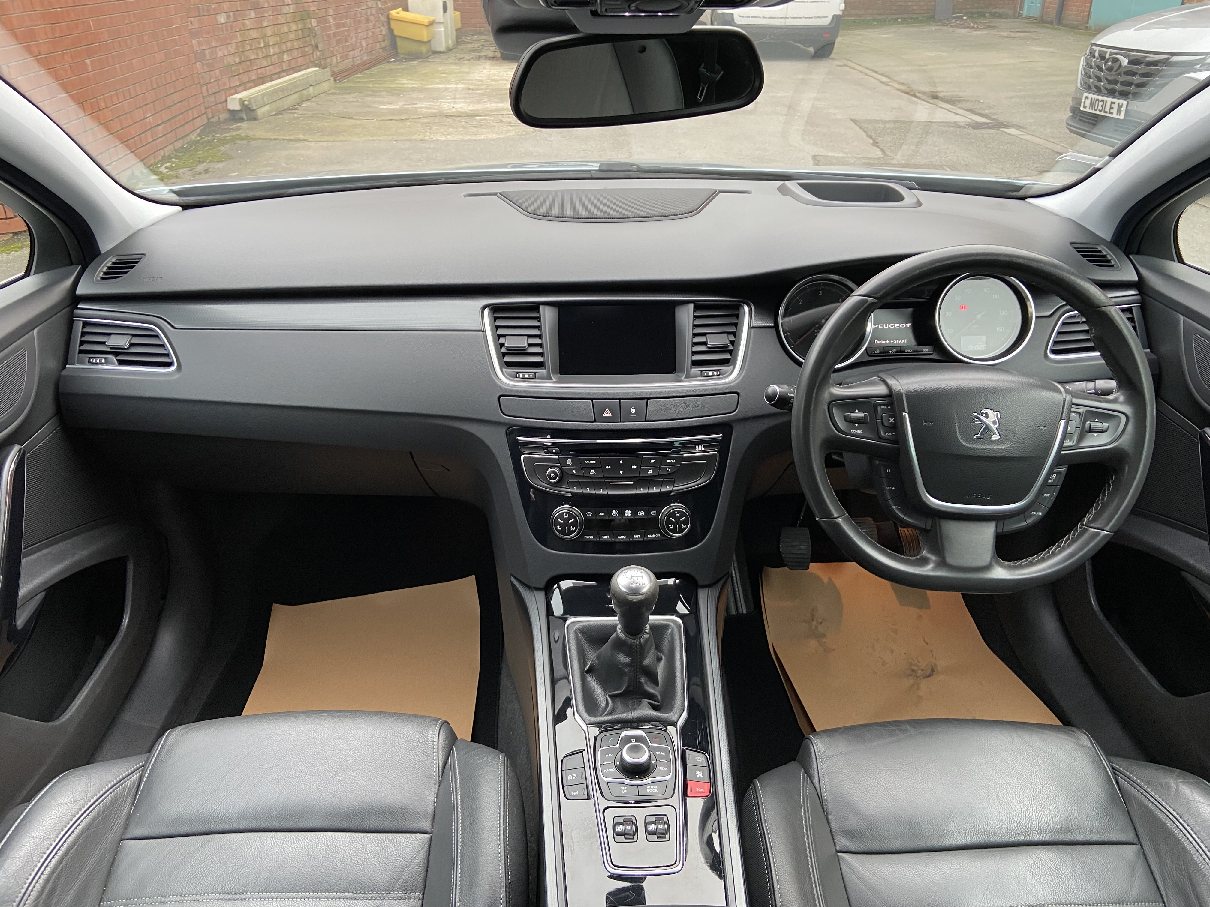 additional car image